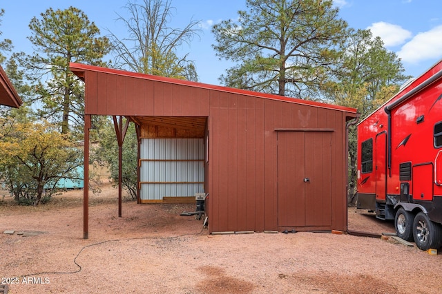 view of outbuilding