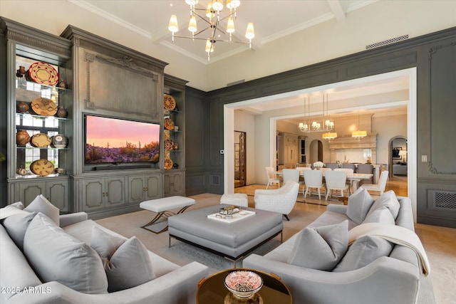 living room featuring arched walkways, a notable chandelier, visible vents, and crown molding