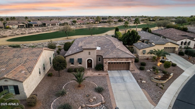 view of aerial view at dusk