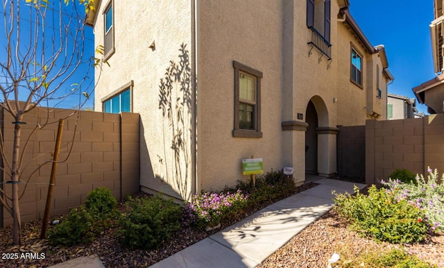3914 S 58th Ln, Phoenix, AZ 85043 - view of property exterior with stucco siding and fence