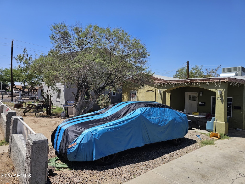 6706 N 54th Dr, Glendale, AZ 85301 - view of swimming pool with fence
