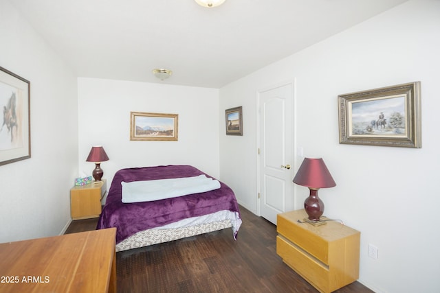 11430 E Manzanita Trl, Dewey, AZ 86327 - bedroom featuring wood finished floors