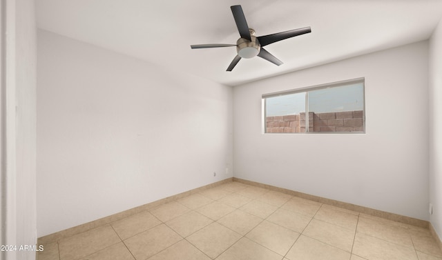 7012 N 22nd St, Phoenix, AZ 85020 - unfurnished room featuring ceiling fan