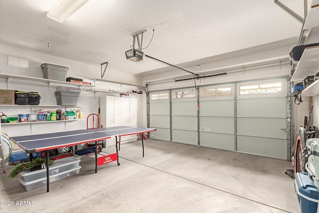 42328 N 46th Ln, Phoenix, AZ 85086 - garage featuring a garage door opener