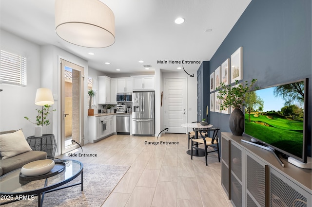 6338 W Raymond St, Phoenix, AZ 85043 - living room with recessed lighting