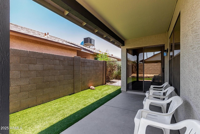 8720 W Willowbrook Dr, Peoria, AZ 85382 - view of patio / terrace