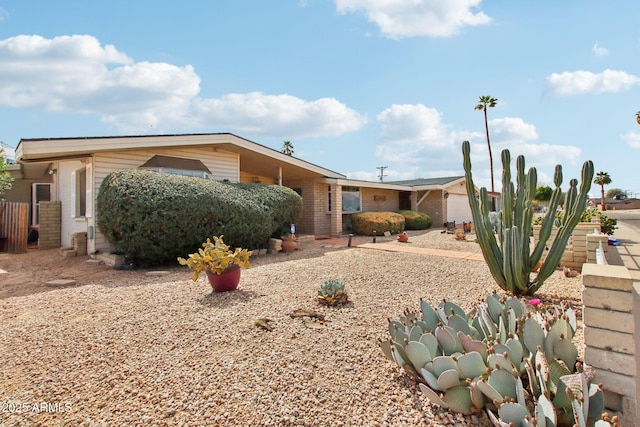 view of front of property