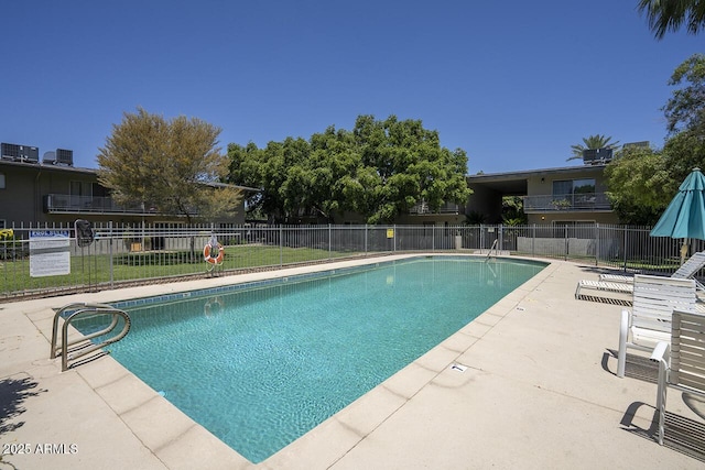 1107 W Osborn Rd Unit 213, Phoenix, AZ 85013 - community pool featuring a patio