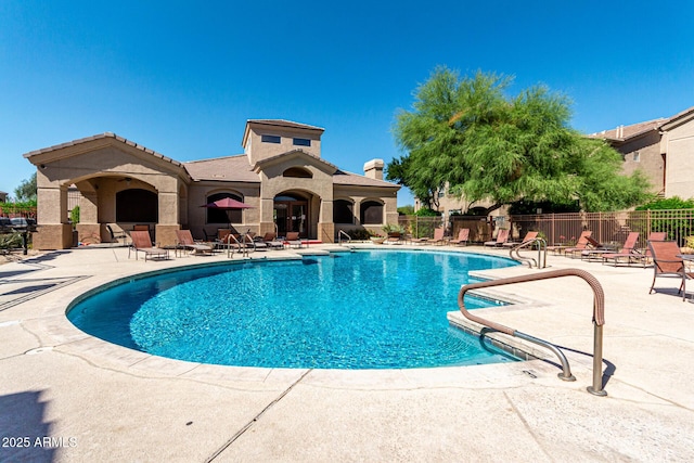 29606 N Tatum Blvd Unit 245, Cave Creek, AZ 85331 - community pool with a patio area