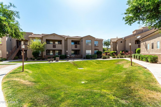 29606 N Tatum Blvd Unit 245, Cave Creek, AZ 85331 - view of property's community featuring a yard