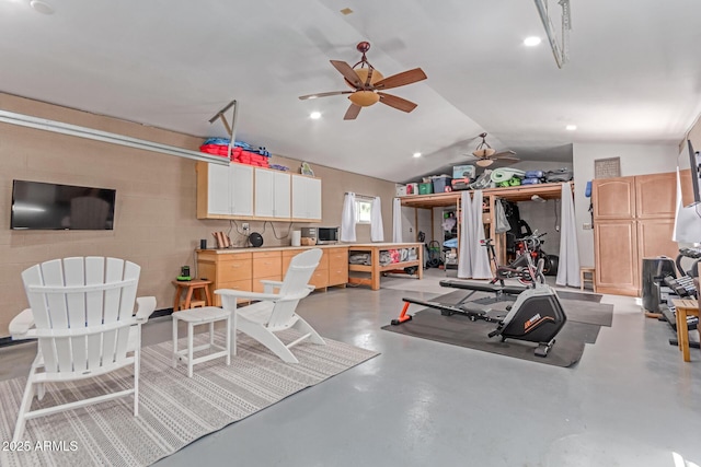 24813 N 55th Dr, Glendale, AZ 85310 - workout room with ceiling fan, vaulted ceiling, and recessed lighting