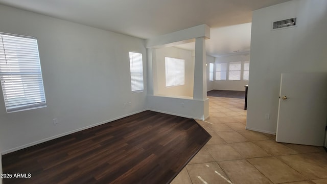 35005 N 30th Dr, Phoenix, AZ 85086 - unfurnished room featuring tile patterned floors, visible vents, and baseboards
