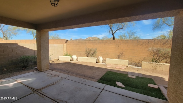 35005 N 30th Dr, Phoenix, AZ 85086 - view of patio with a fenced backyard