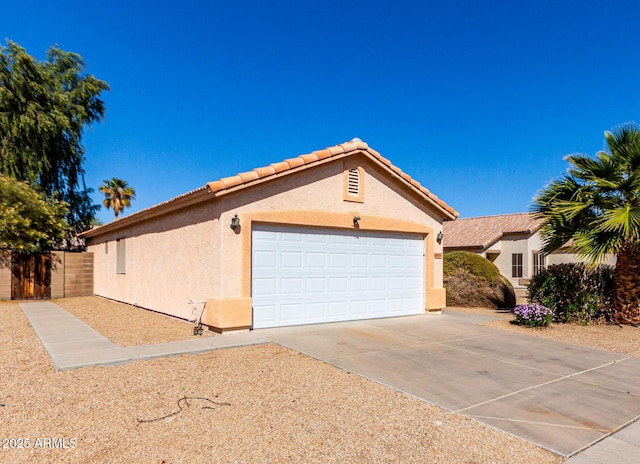 view of front facade with a garage