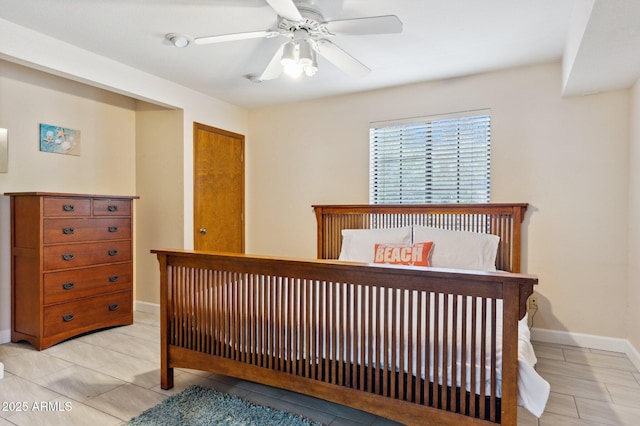 bedroom with ceiling fan