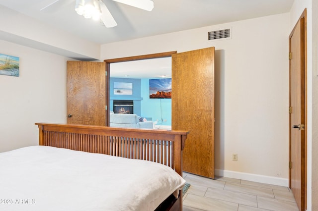 bedroom with ceiling fan