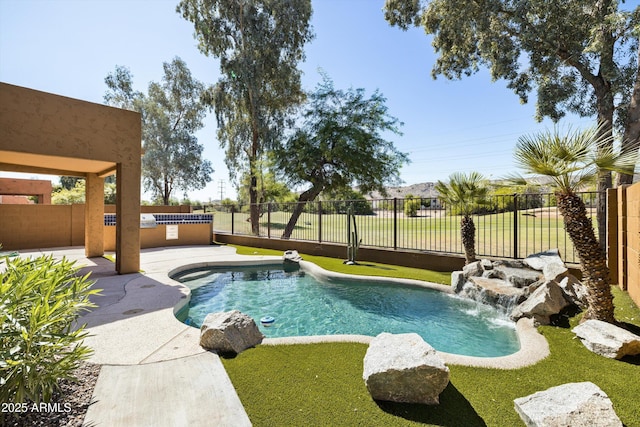 3025 E Fremont Rd, Phoenix, AZ 85042 - view of swimming pool with a fenced backyard and a patio