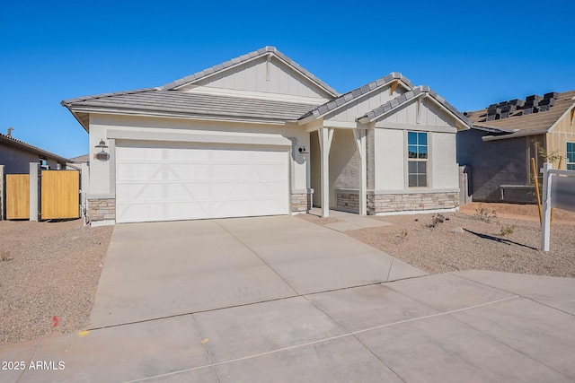 view of front facade with a garage