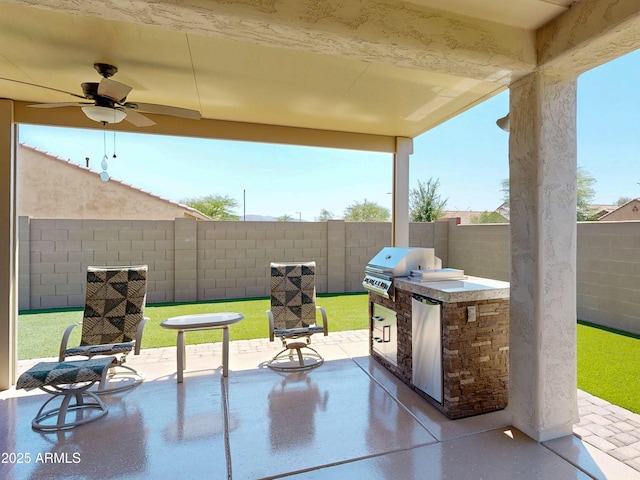 17547 W Gambit Trl, Surprise, AZ 85387 - fenced backyard featuring a patio and a ceiling fan