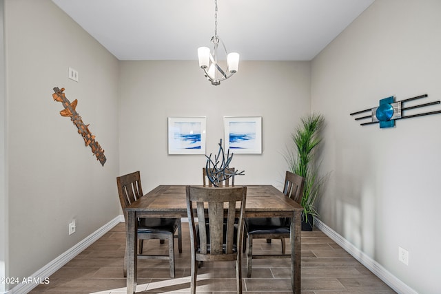 dining room featuring an inviting chandelier