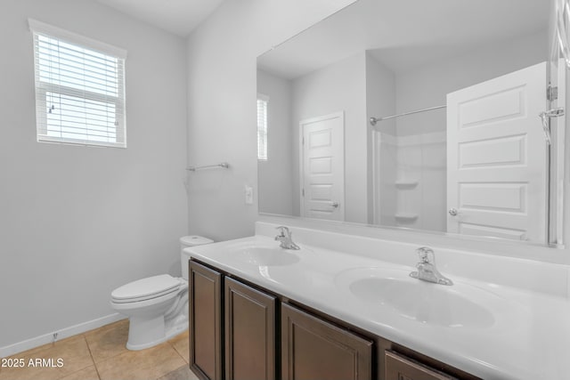 696 W Glen Canyon Dr, San Tan Valley, AZ 85140 - full bathroom featuring a sink, toilet, and a healthy amount of sunlight