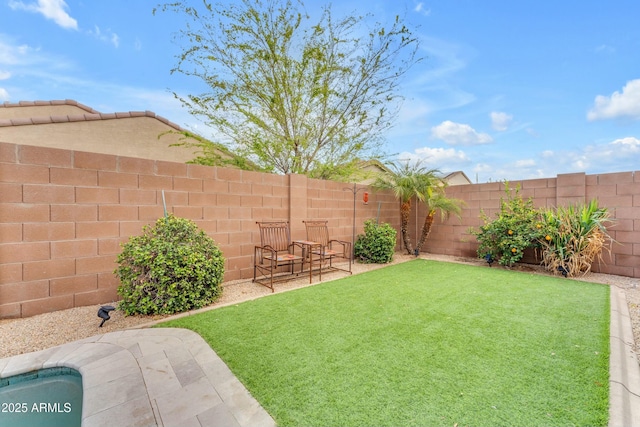 696 W Glen Canyon Dr, San Tan Valley, AZ 85140 - view of yard featuring a patio area and a fenced backyard