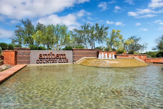 view of community / neighborhood sign