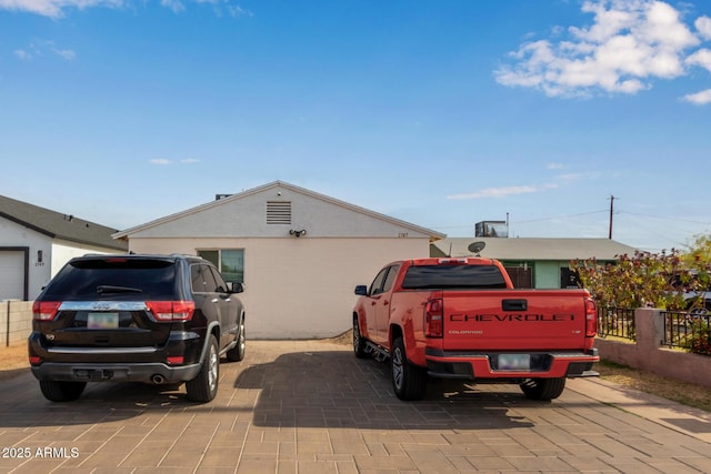 2747 E Wier Ave, Phoenix, AZ 85040 - view of front of home with fence and stucco siding