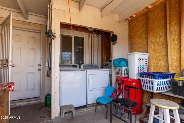 2747 E Wier Ave, Phoenix, AZ 85040 - laundry room with laundry area and washer and clothes dryer