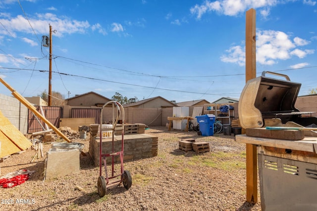 2747 E Wier Ave, Phoenix, AZ 85040 - view of yard with a fenced backyard
