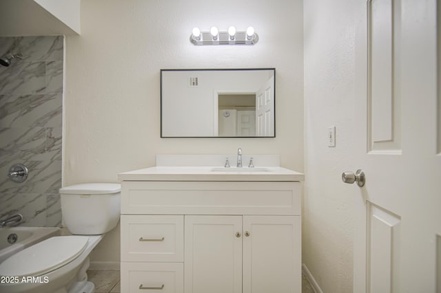 2846 N 46th Ave Unit 7, Phoenix, AZ 85035 - bathroom with toilet, vanity, baseboards, and shower / tub combination