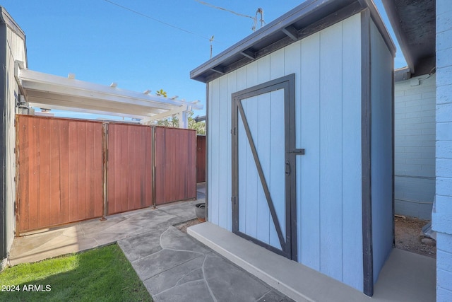 view of outbuilding