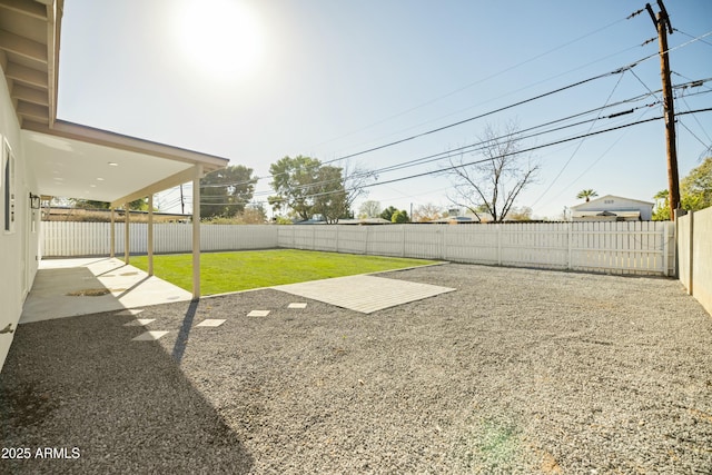 view of yard featuring a patio