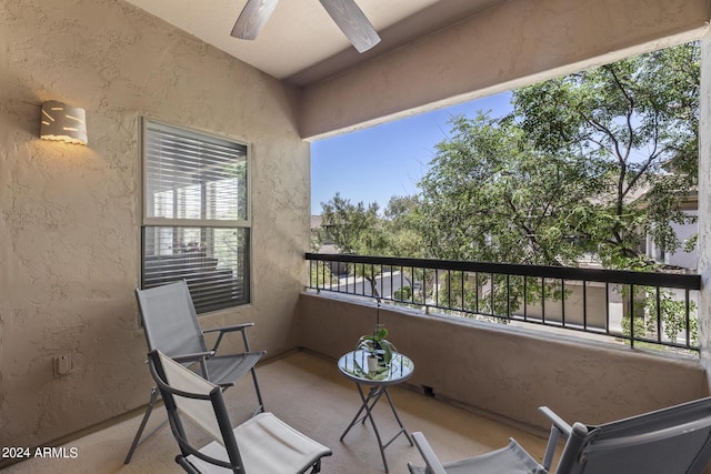 balcony featuring ceiling fan