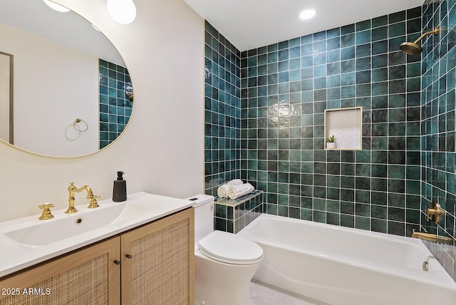 9708 E Via Linda Rd Unit 1350, Scottsdale, AZ 85258 - full bathroom featuring toilet, shower / washtub combination, and vanity