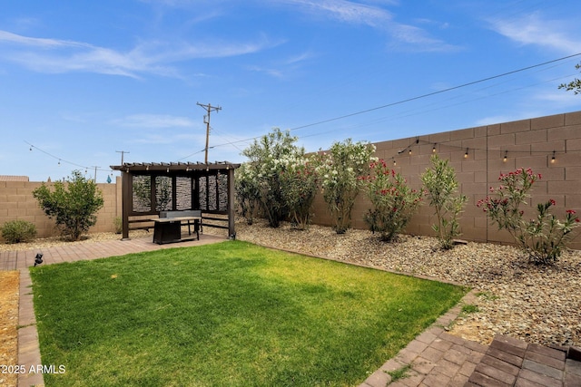 1725 E Chanute Pass, Phoenix, AZ 85040 - view of yard with a patio area and a pergola