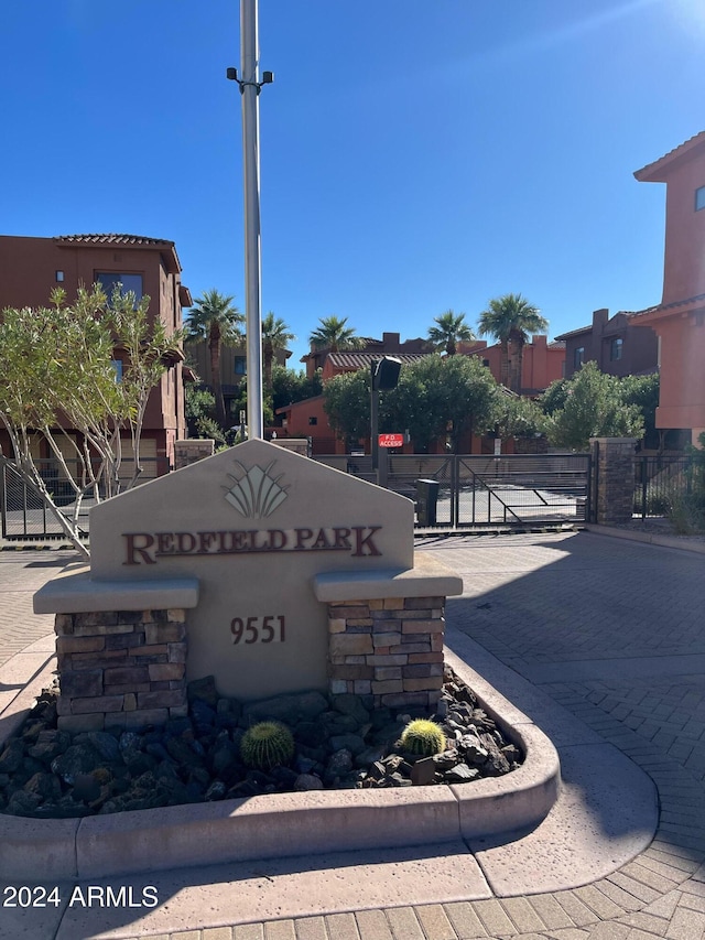 view of community / neighborhood sign