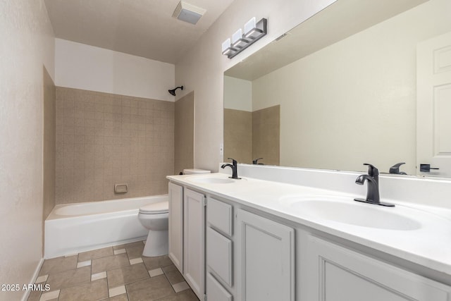 1405 N Jamaica Way, Gilbert, AZ 85234 - full bathroom with double vanity and bathing tub / shower combination