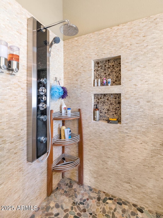 15740 N 91st Dr, Peoria, AZ 85382 - full bath featuring a tile shower and stone floors