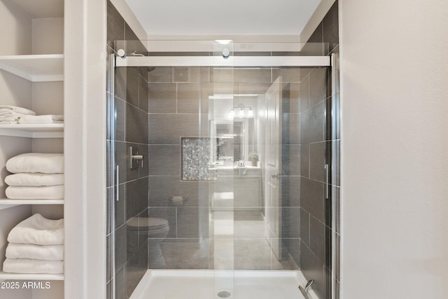 11680 E Sahuaro Dr Unit 2011, Scottsdale, AZ 85259 - bathroom with a shower stall and toilet