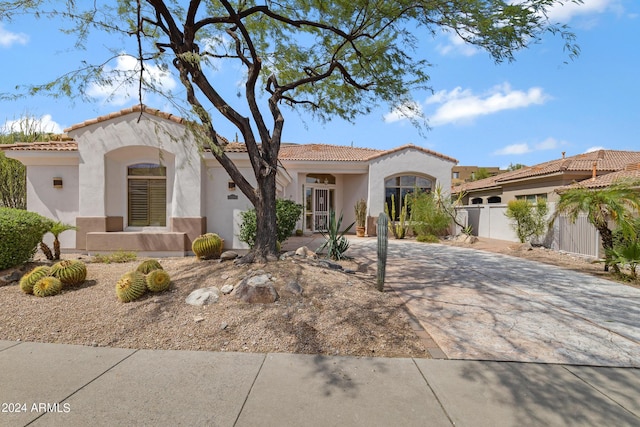 view of mediterranean / spanish-style home