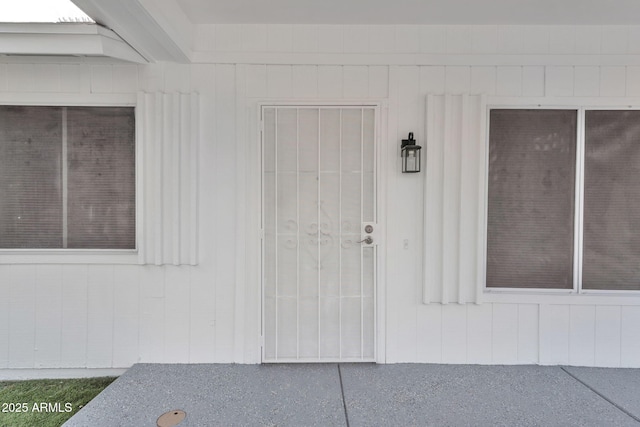 view of property entrance