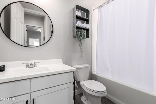 3938 E Appaloosa Rd, Gilbert, AZ 85296 - full bath featuring vanity, toilet, a ceiling fan, and shower / bathtub combination with curtain