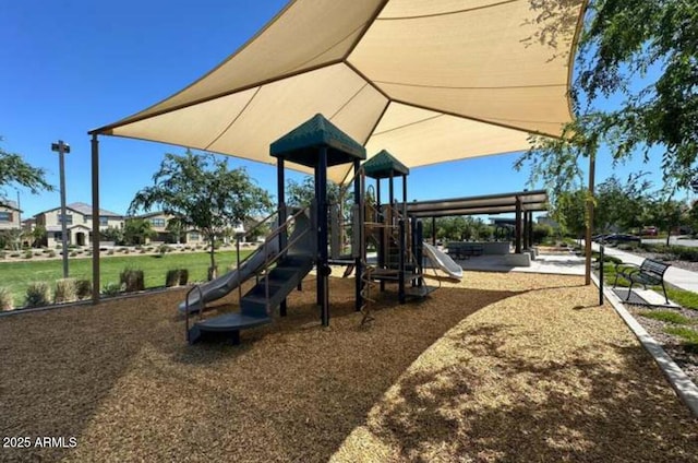 1081 E Armstrong Way, Chandler, AZ 85286 - view of community play area
