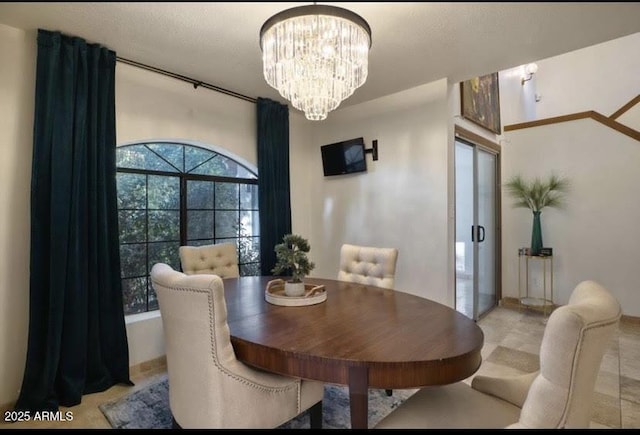 dining room with an inviting chandelier