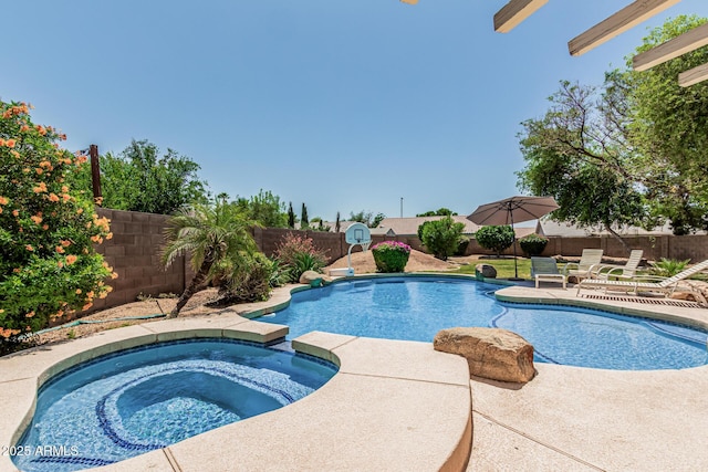 3059 E Tyson Ct, Gilbert, AZ 85295 - view of swimming pool featuring a fenced backyard, an in-ground hot tub, and a patio area