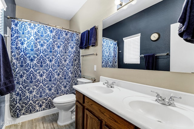 110 E Saddle Way, San Tan Valley, AZ 85143 - full bath with double vanity and wood finished floors
