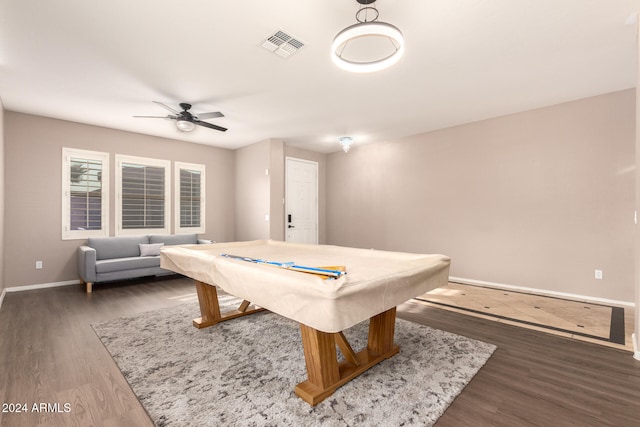 rec room with ceiling fan, dark wood-type flooring, and pool table