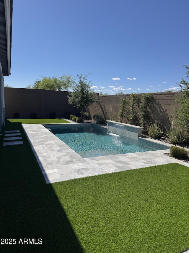 3260 W Caleb Rd, Phoenix, AZ 85083 - view of swimming pool