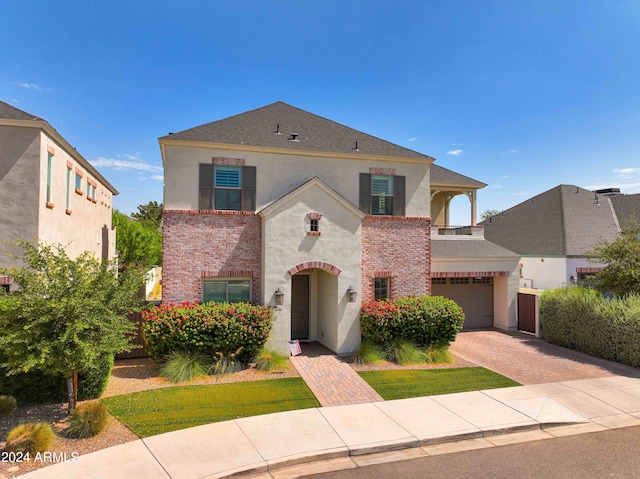 view of front of home featuring a garage